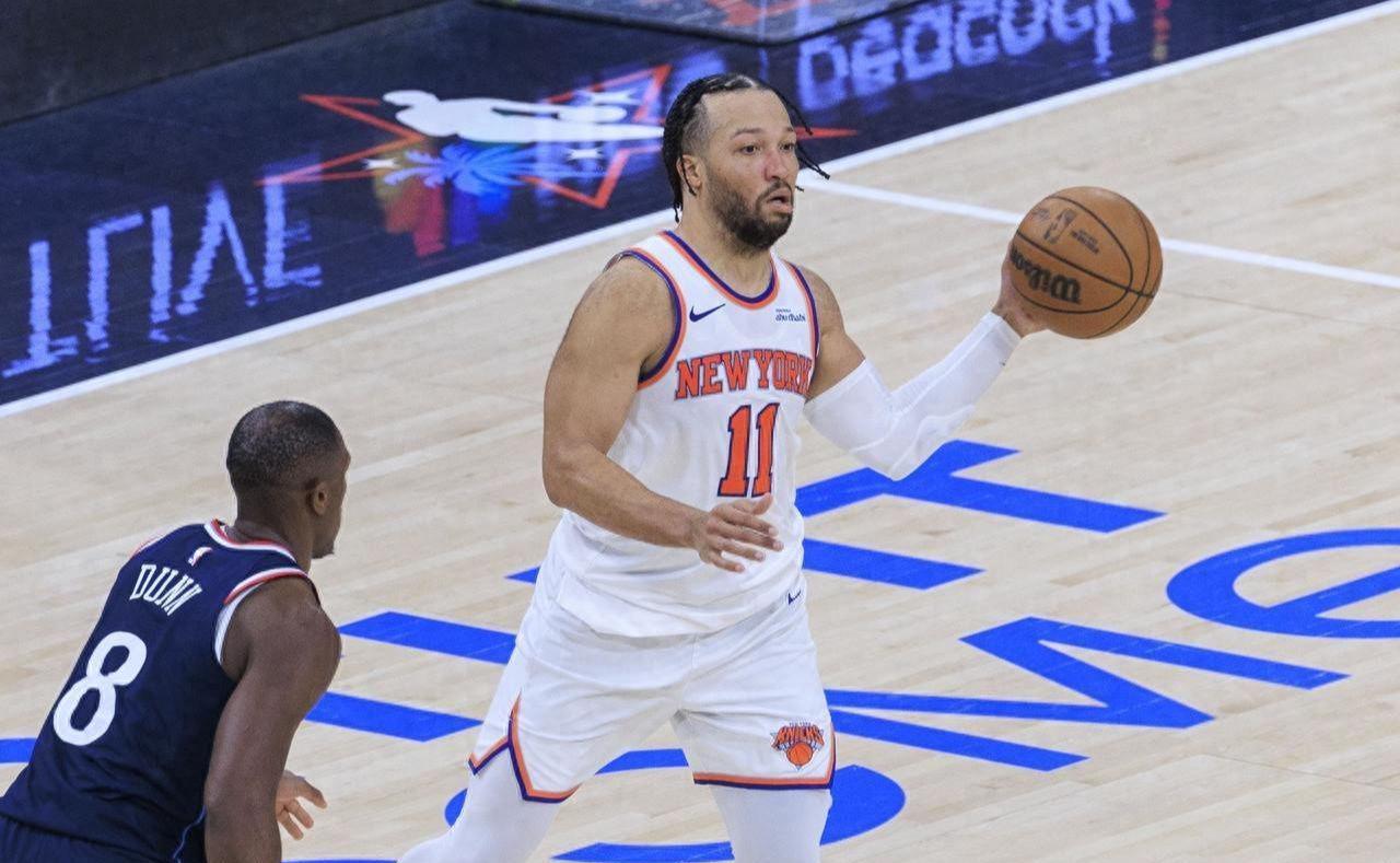 狗子28平台-生死止颓 尼克斯客场战爵士唐斯35分余热未消 弱旅再斩季后赛劲旅